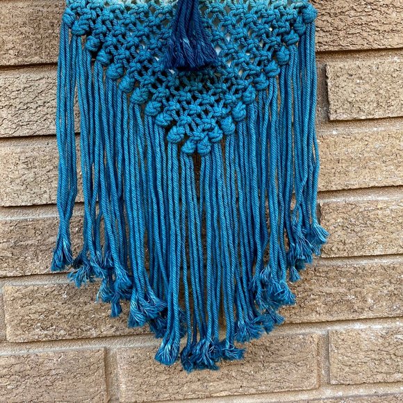 Crochet Macrame' Woven Fringed Bag Ombre' Crossbody - Picture 4 of 9